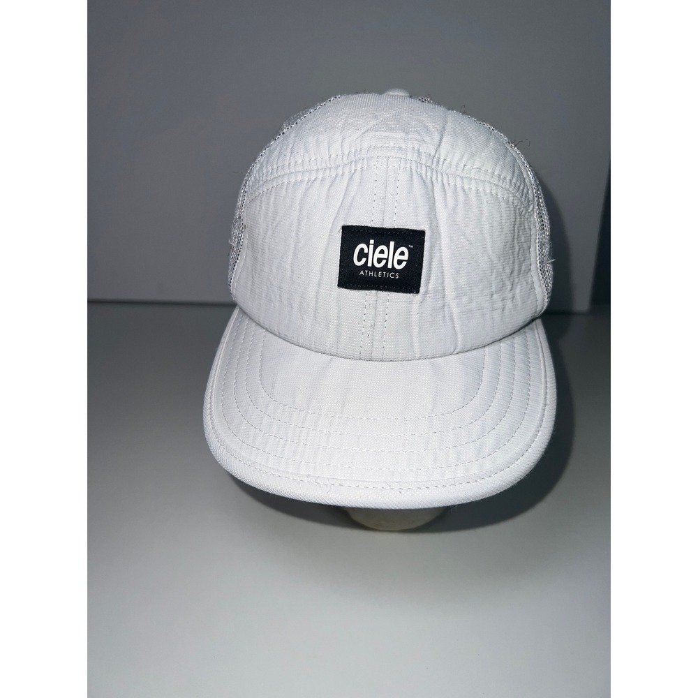Ciele Athletics TRKCap SC White Mesh Running Trucker Hat 58cm Coolmatic Cap